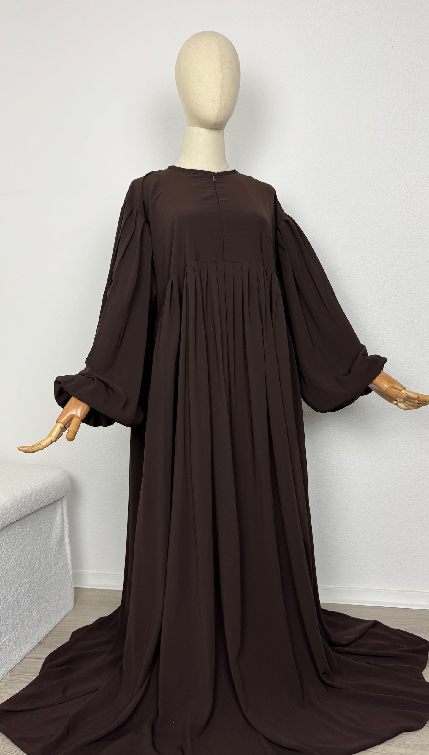 Abaya Russia WoolPeach - Chocolate - Gamila Muslimah