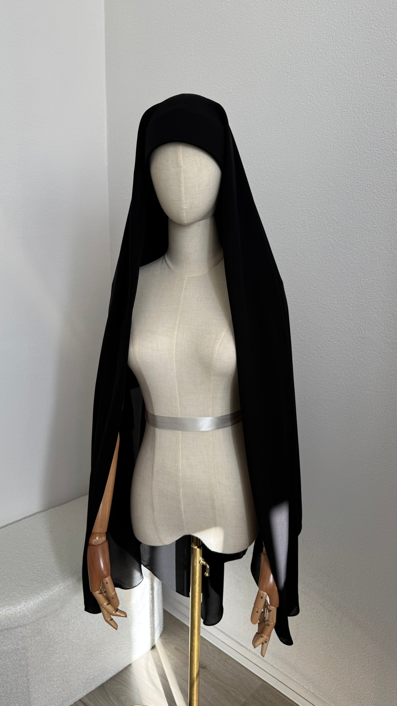 Safiyya Cape Black