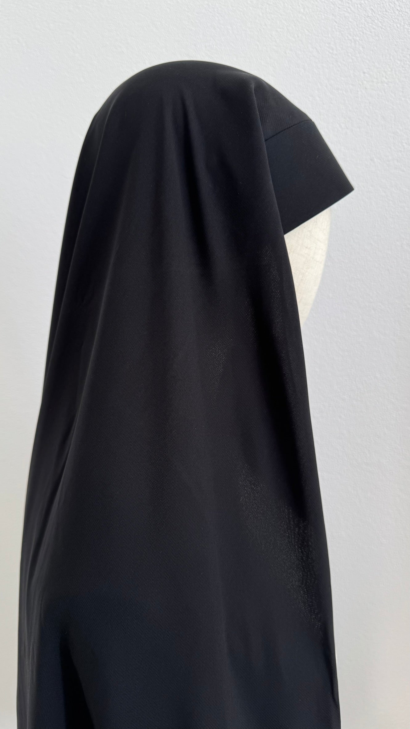 Safiyya Cape Black