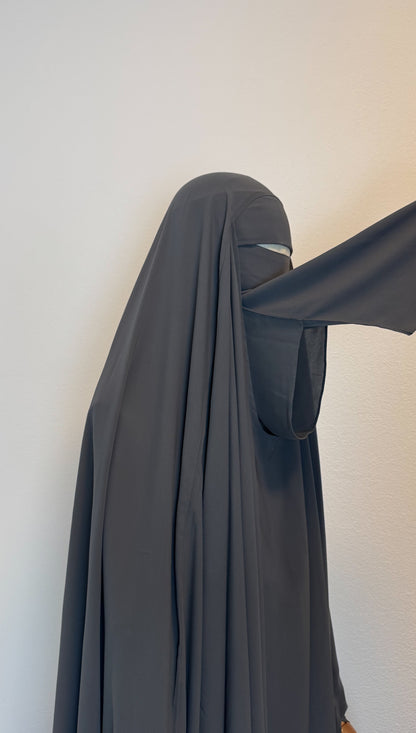 Muslimah Overhead Cape with clips Anthracite Grey + Niqab Nafaq