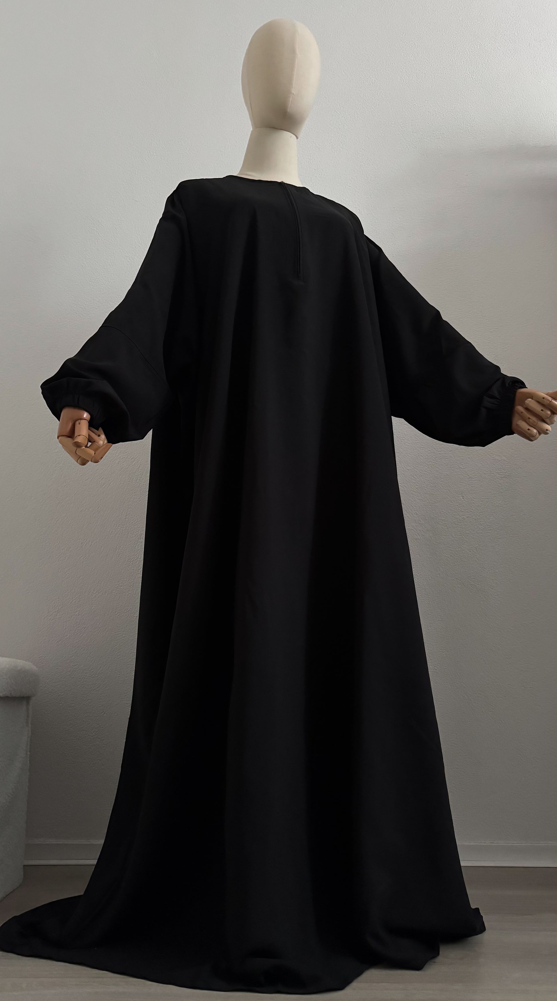 Abaya Papillon WITH ZIPPER - Black (Breastfeeding friendly) - Gamila Muslimah