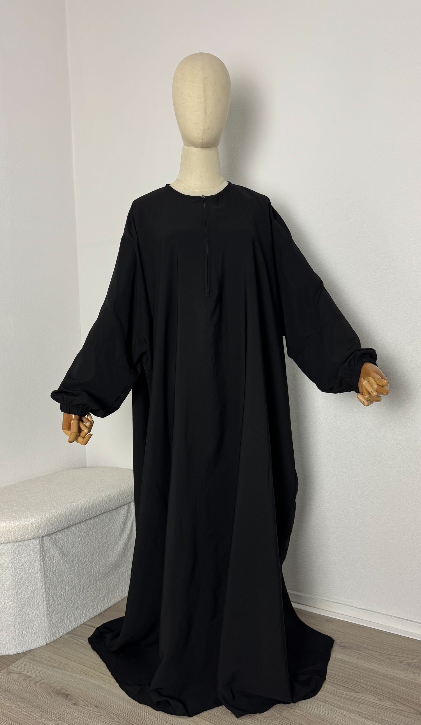 Abaya Papillon WITH ZIPPER - Black (Breastfeeding friendly) - Gamila Muslimah