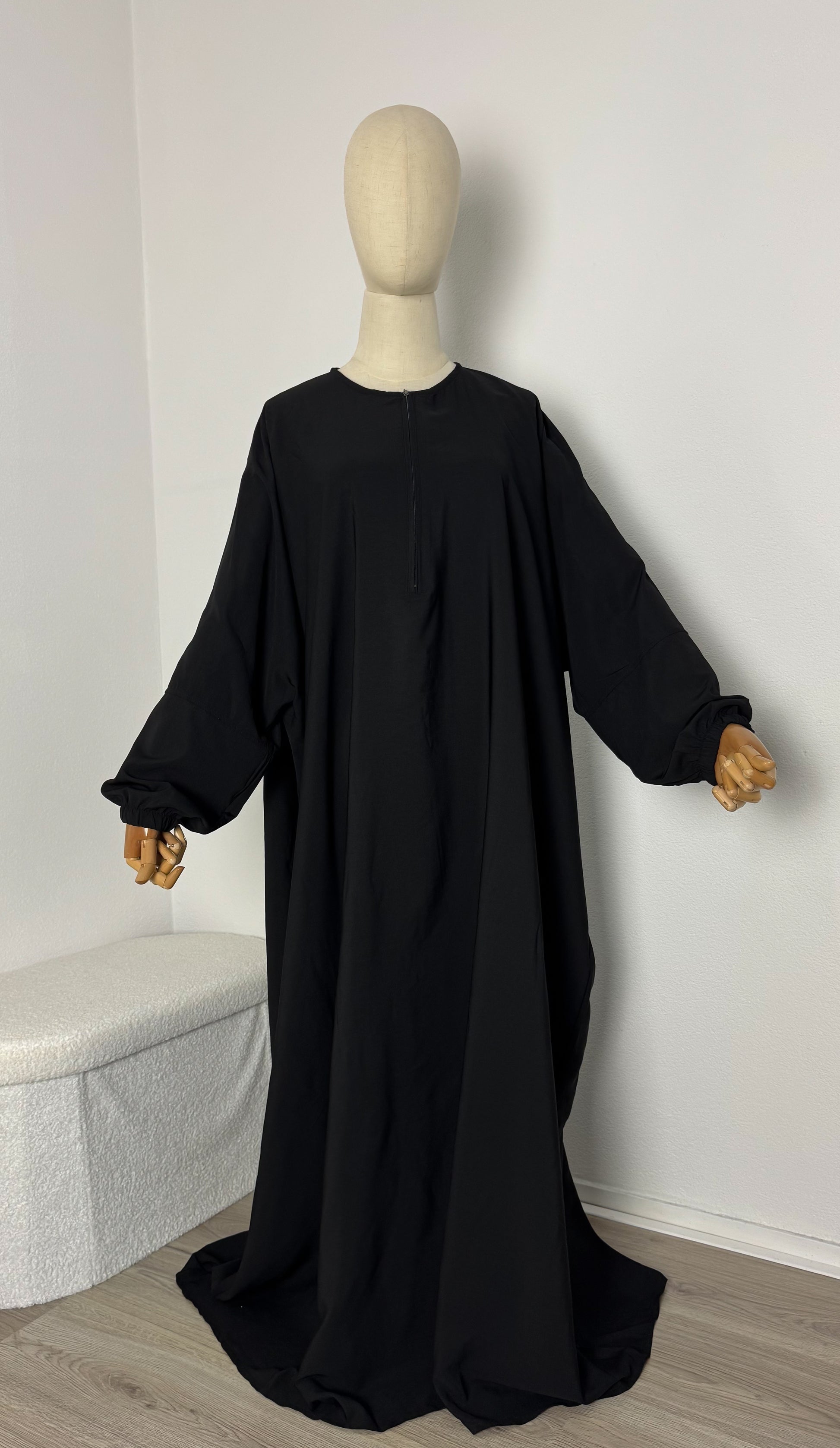 Abaya Papillon WITH ZIPPER - Black (Breastfeeding friendly) - Gamila Muslimah
