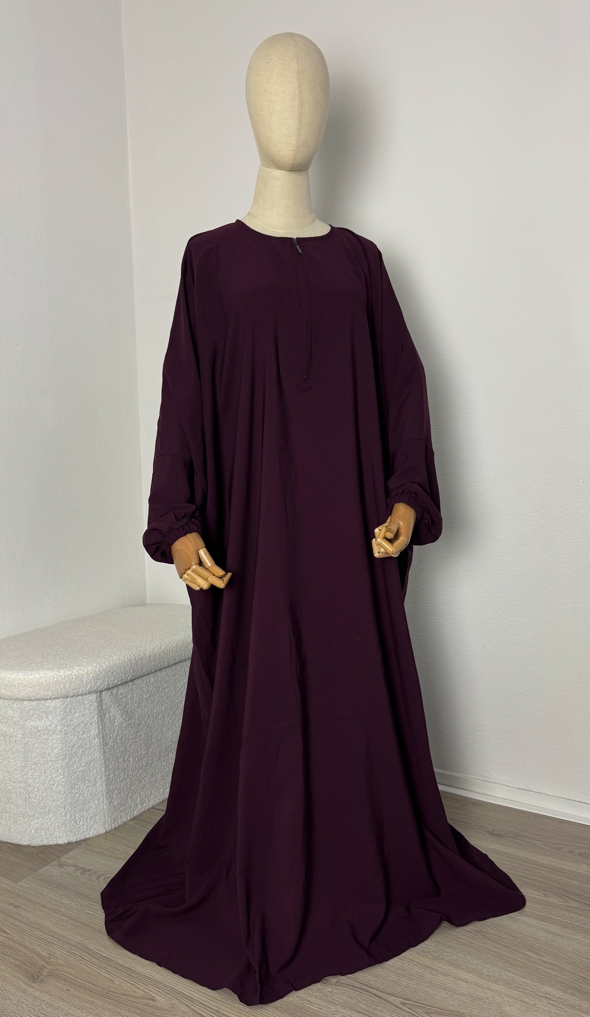 Abaya Papillon - WITH ZIPPER - Dark Plum (Breastfeeding friendly) - Gamila Muslimah