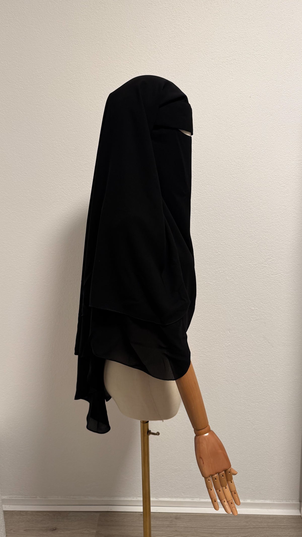 Niqab Khadija with Flap and Clips - Black