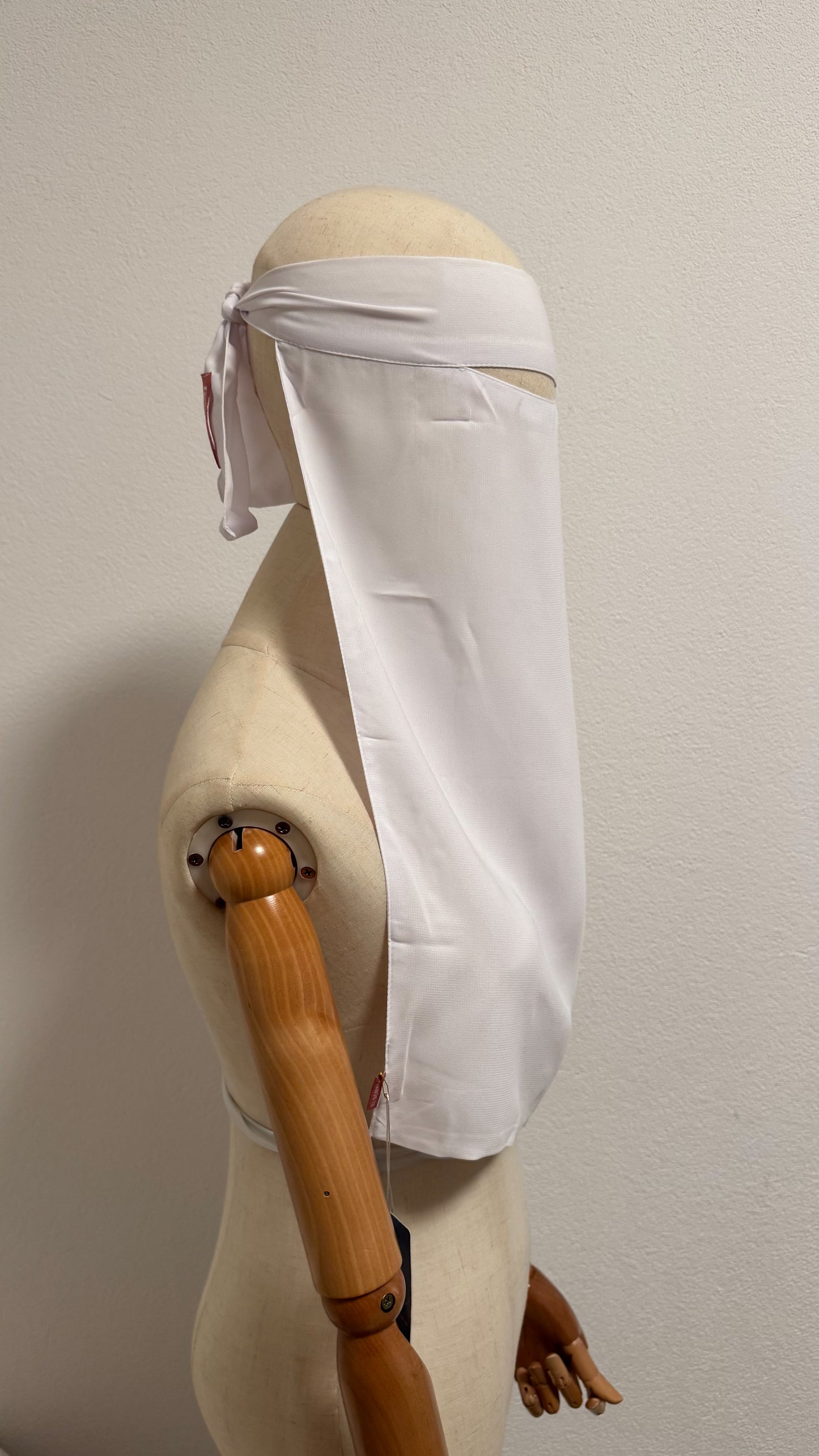 Simple Niqab with nose string - White