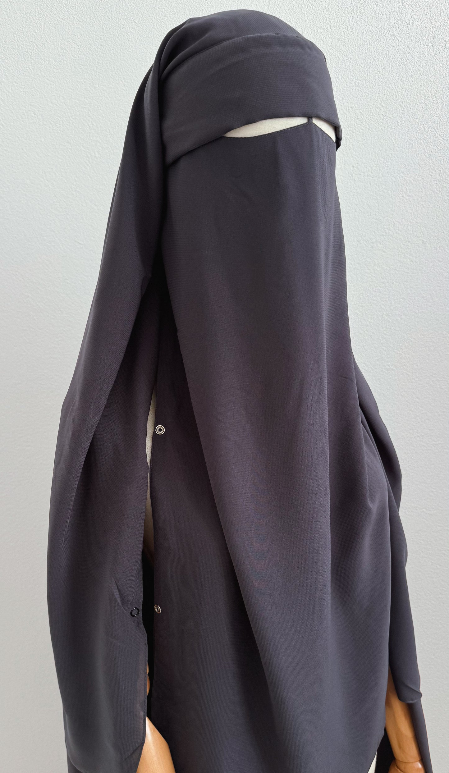 Maxi Niqab Khadija with Flap and Clips - Anthracite Grey - Gamila Muslimah