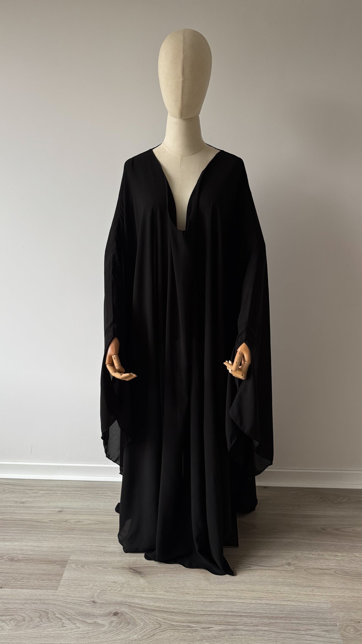 Muslimah Overhead Cape with elastic - Black - Gamila Muslimah