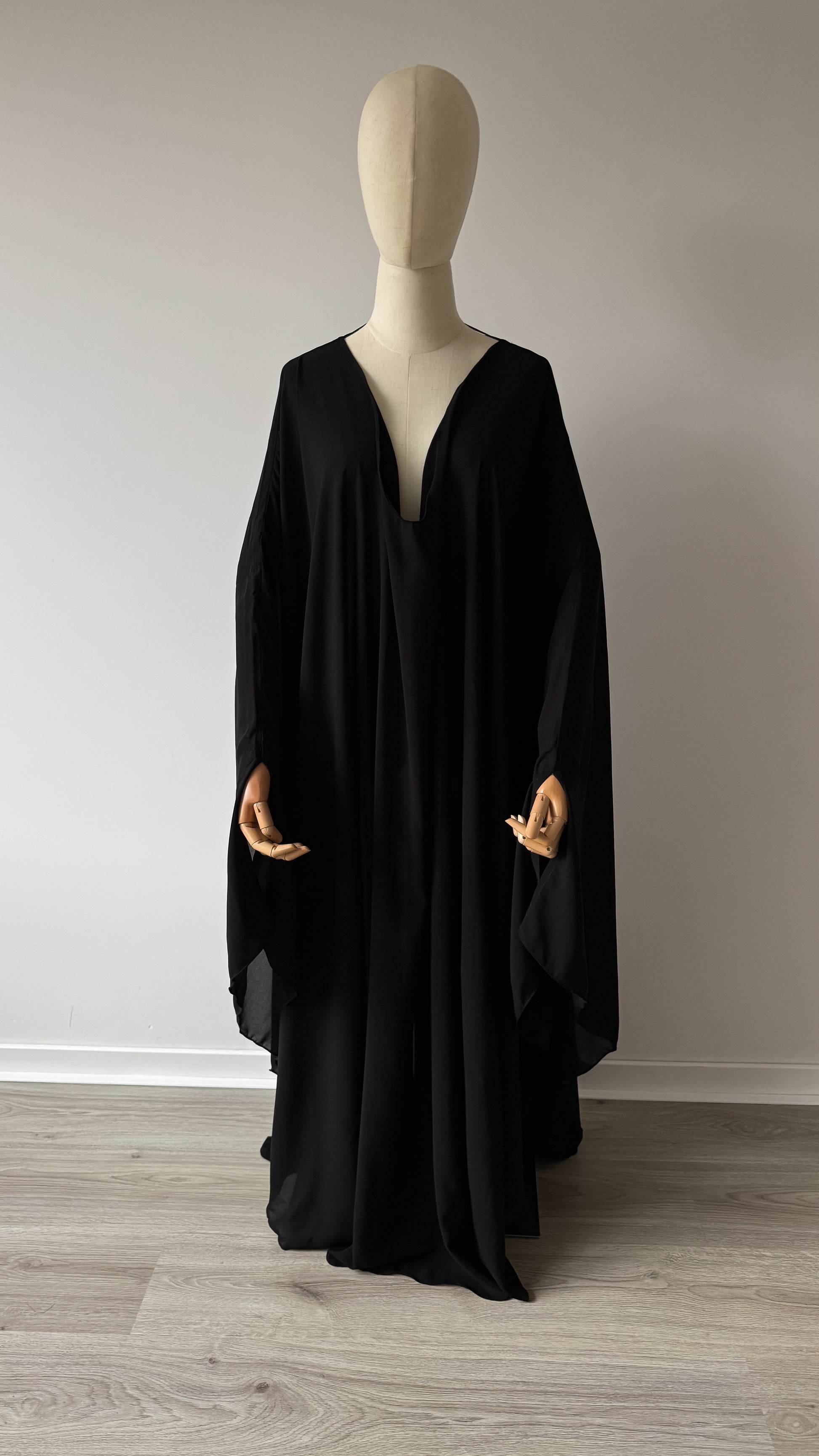 Muslimah Overhead Cape with elastic - Black - Gamila Muslimah