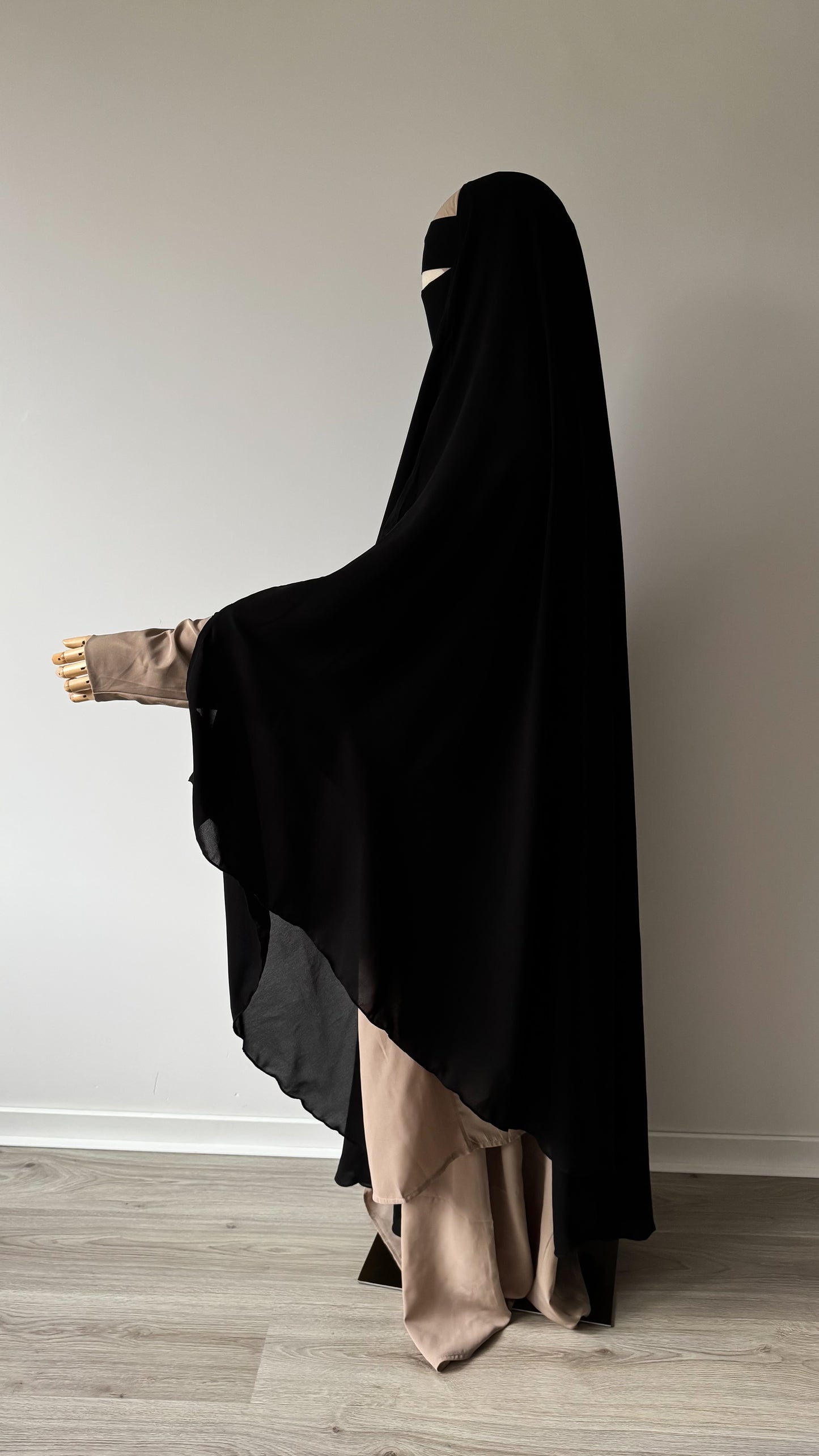 Muslimah Overhead Cape with elastic - Black - Gamila Muslimah